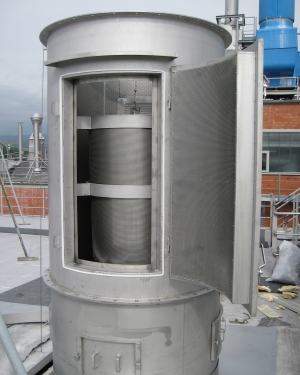 Cleanable exhaust air silencers for food industries
